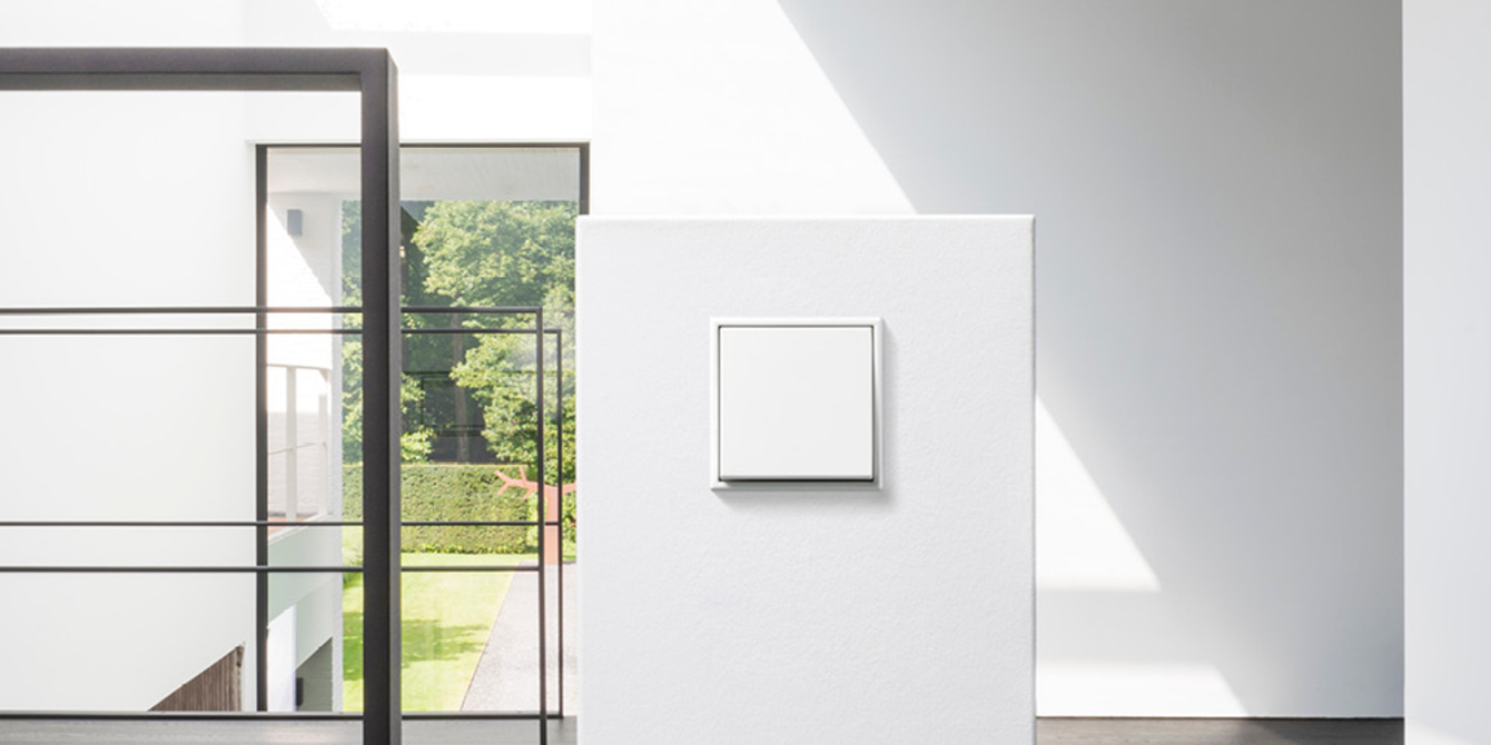 JUNG Schalterprogramme bei Elektro-Förster e.K in Veitsbronn